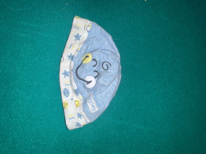 Bonnet garçon motif smiley