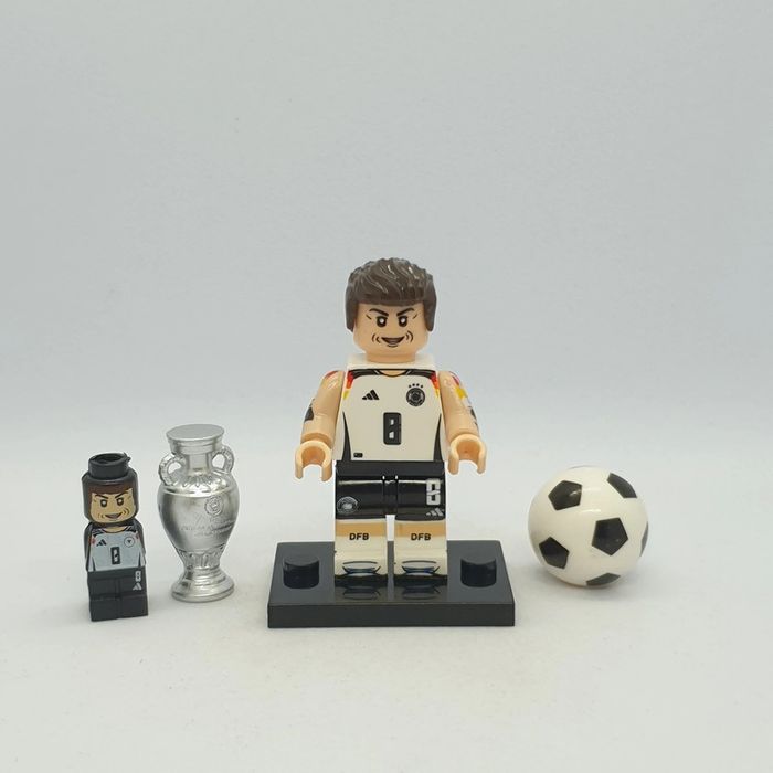 🎽 Figurine Footballeur Allemand - Toni Kroos - (Style Lego) 🎽