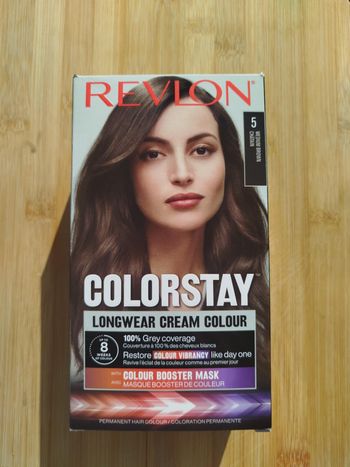 Couleur Châtain moyen Revlon