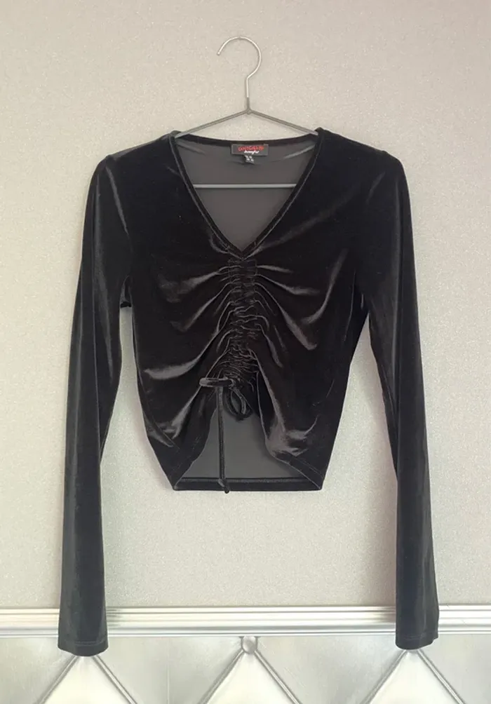 Top/haut froncé en velour noir