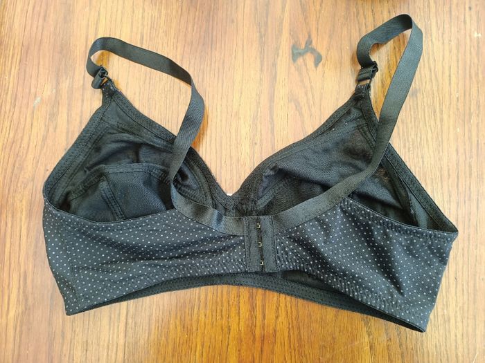 Soutien-gorge - photo numéro 2