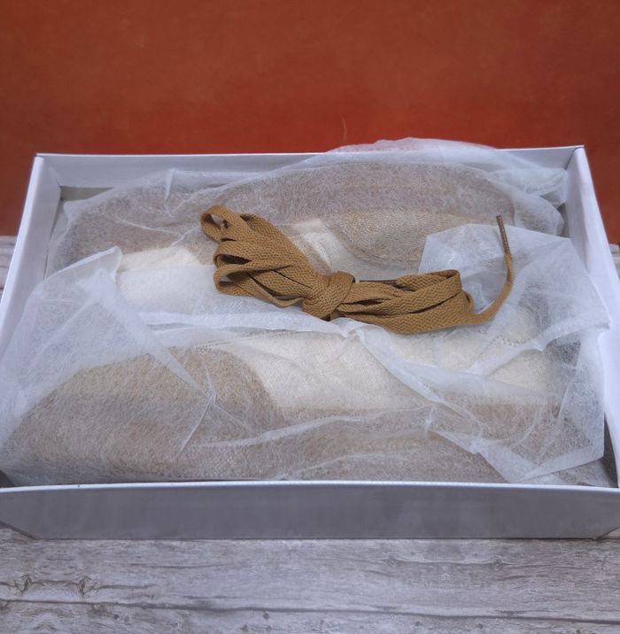 Baskets en toile Camel et Beige - Style Rétro - Neuves - Taille 40 - photo numéro 6