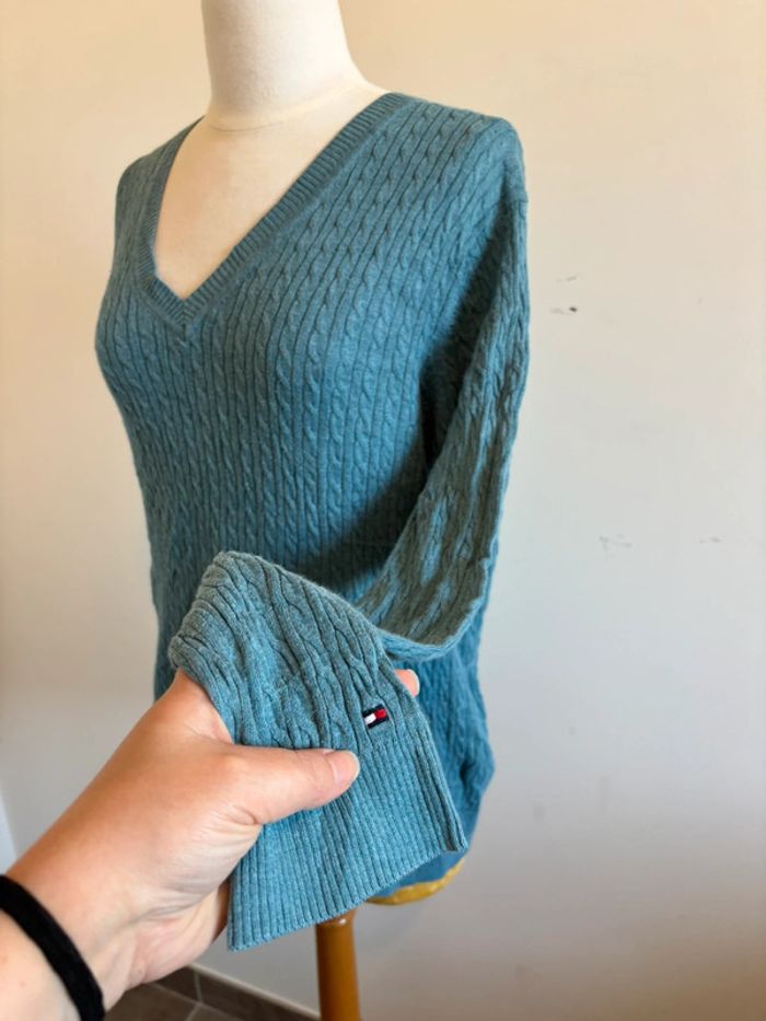 Pull col V bleu Tommy Hilfiger - photo numéro 3