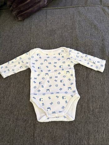 Petit lot de vêtements bébé garçon
