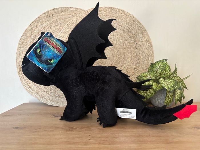 Neuf doudou dragon noir krokmou 40 cm dreamworks
