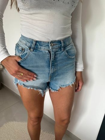 Short jean Pull and Bear taille 36