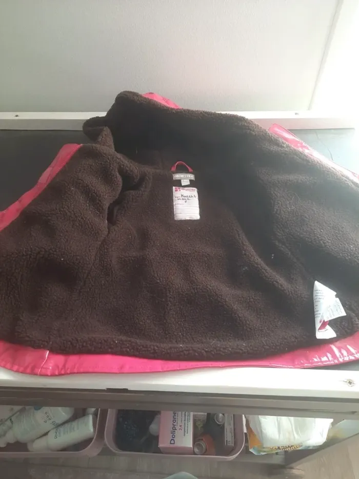 Manteau rose avec intérieur marron 6mois - photo numéro 5