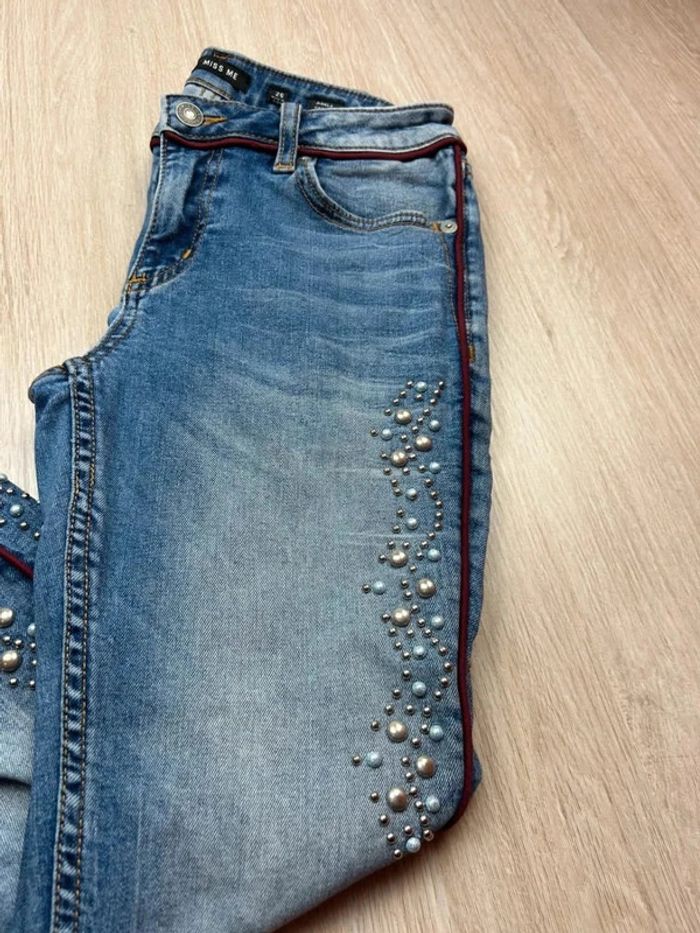 Jean Y2K Miss Me Ankle Skinny Perles et Clous Délavé Bleu Taille 26 US / 34 FR - photo numéro 4