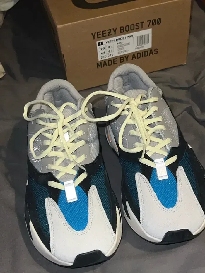 Basket Adidas yessy boost 700 authentique édition limitée rare - photo numéro 8