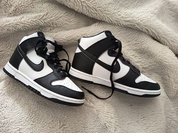 Basket Nike taille 37.5