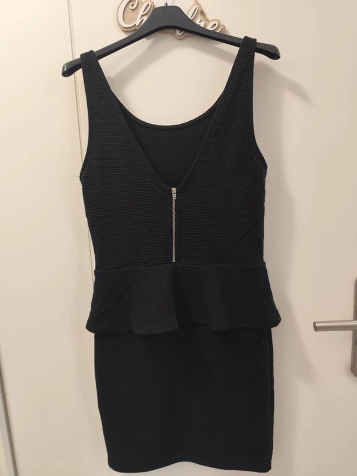 Petite robe noire d'été - photo numéro 2