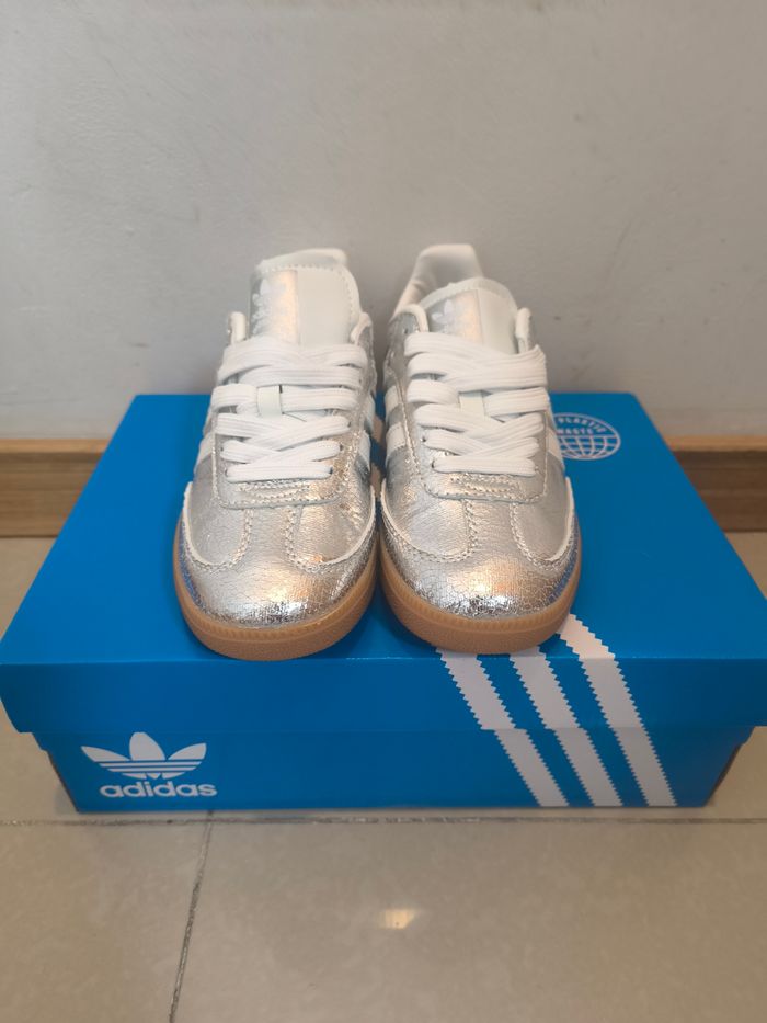 Baskets adidas Originals SAMBA OG argentées --- Taille 41 - photo numéro 4