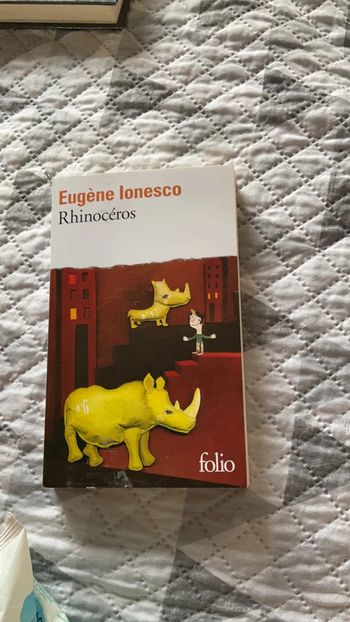 #Rhinocéros Eugène Ionesco.         )