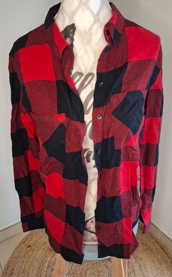 Chemise a carreaux rouge 🩷