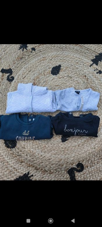 Lot de 4 gilets / pulls