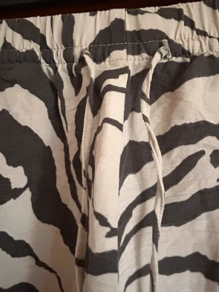 Short 38 H&M - photo numéro 2