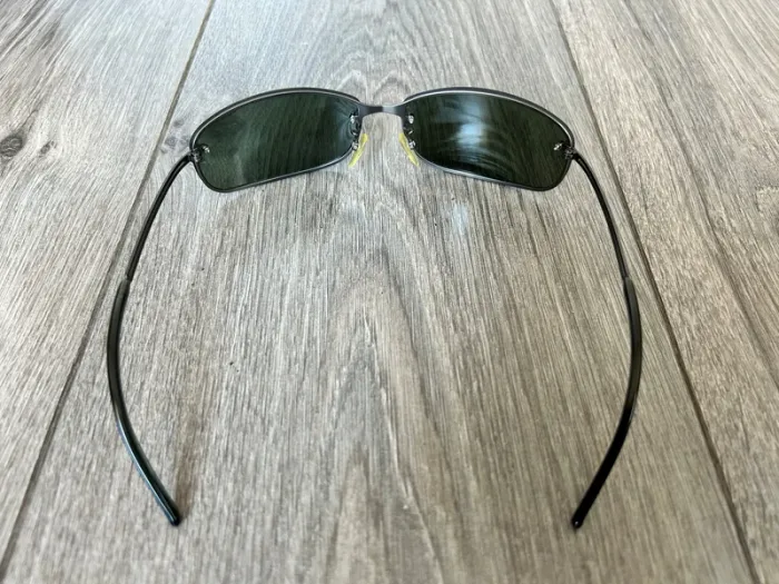 Lunettes de Soleil Police Neuves - photo numéro 5