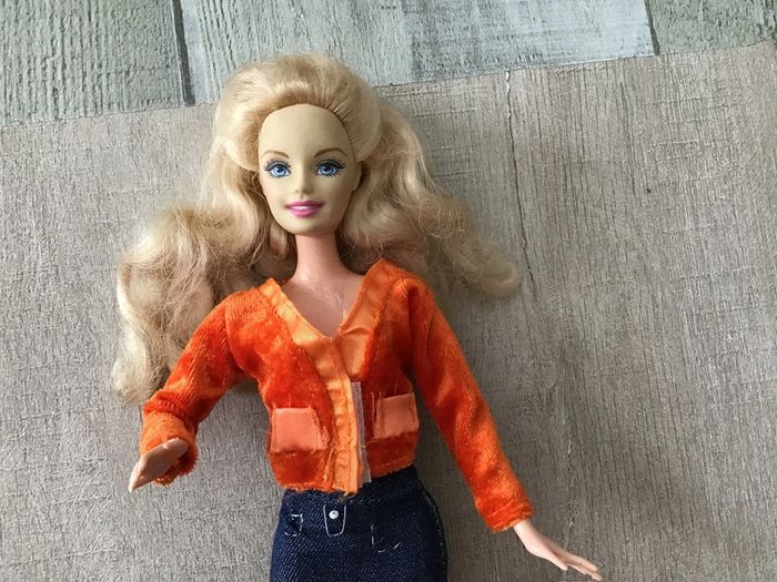 VINTAGE 1999 BARBIE MATTEL INDONESIA - photo numéro 3