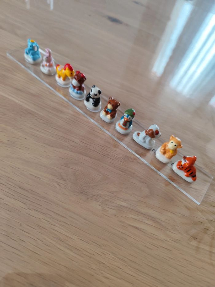 Lot de 10 figurines animaux