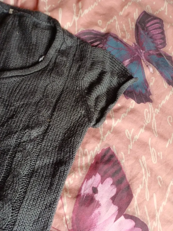 Joli pull gris sans manches taille 46/48 - photo numéro 3