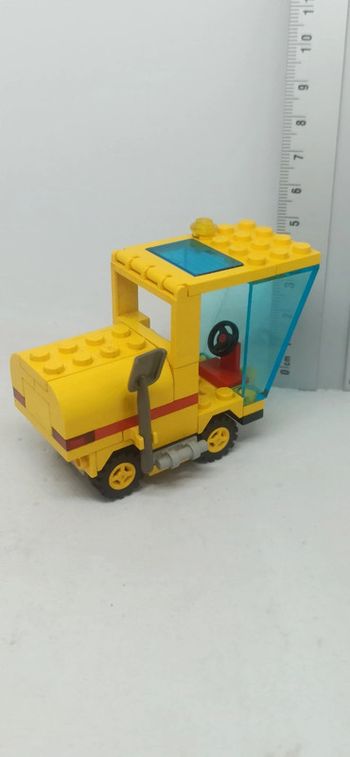 Petit véhicule lego