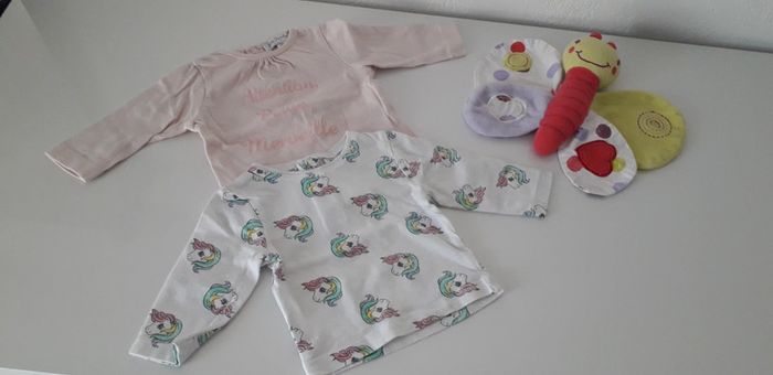 Lot de 2 T.shirts manches longues 1 mois - photo numéro 2