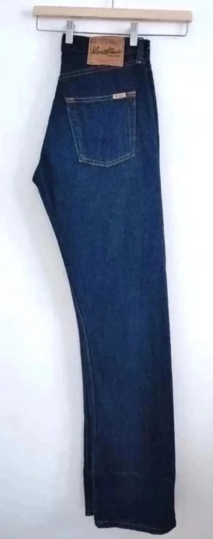 Jean Levi's signature - taille 31 (FR40)