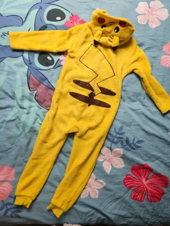 Combi polaire pikatchu