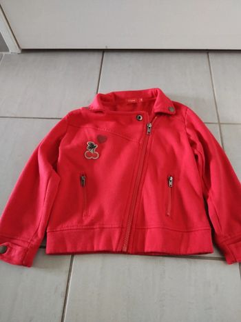 Veste très peu portée taille 5 ans