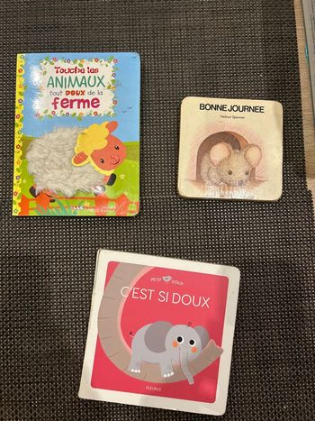 Lot de 3 livres bébé