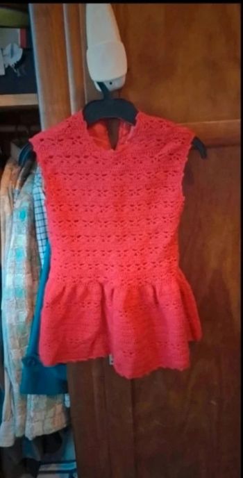 Robe rouge au crochet fait main T9/12mois