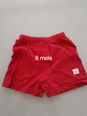 Short rouge 6 mois 67cm