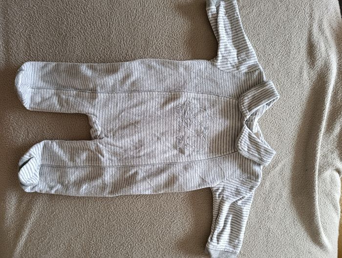 Lot 12 pyjamas velour 3 mois - photo numéro 3