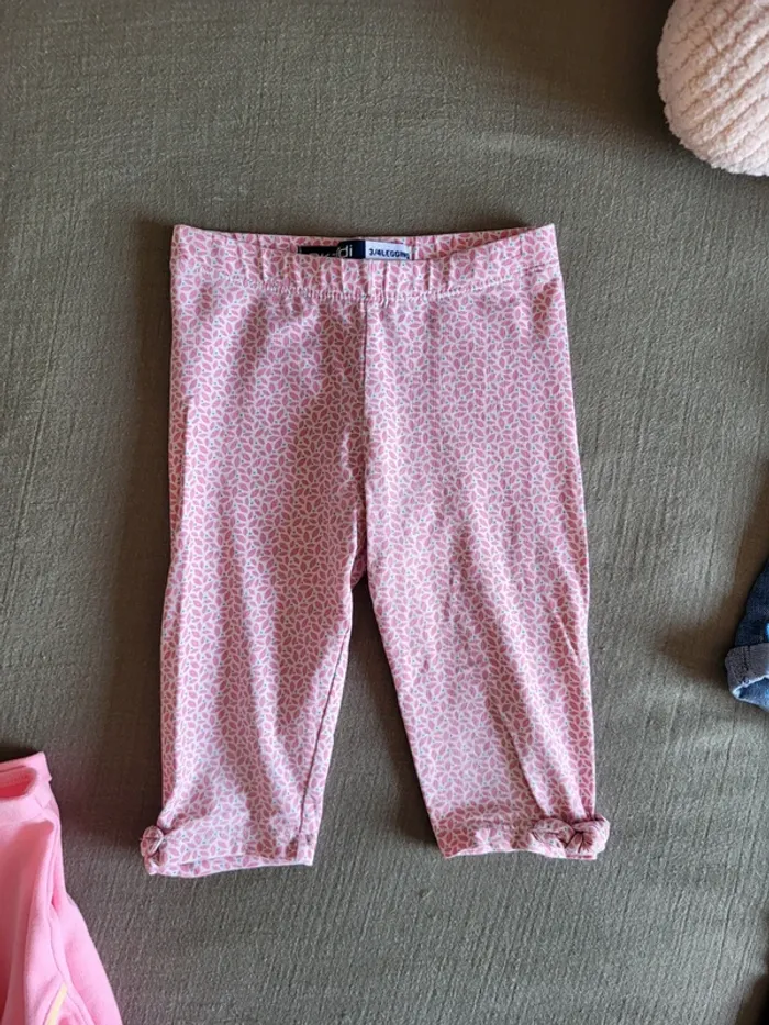 Lot bas pantalons leggings et shorts fille 3 ans Petits prix - photo numéro 3