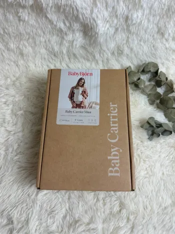 Porte bébé baby carrier mini BabyBjorn