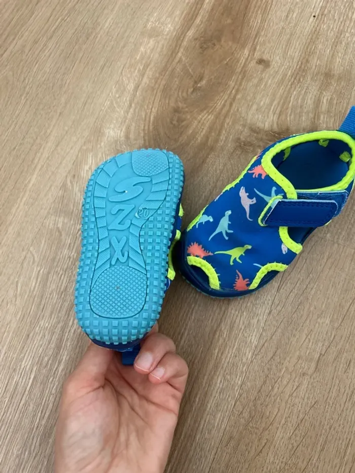 Chaussures de plage - photo numéro 3