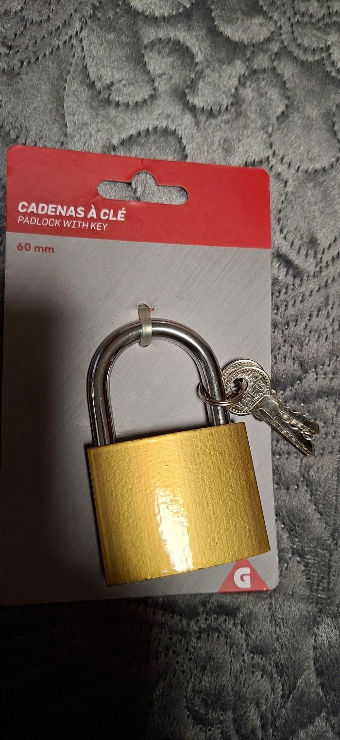 Cadenas avec  2 🔑