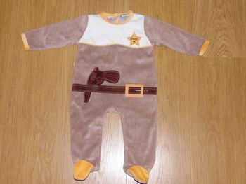 Babygros Sherif 9 mois