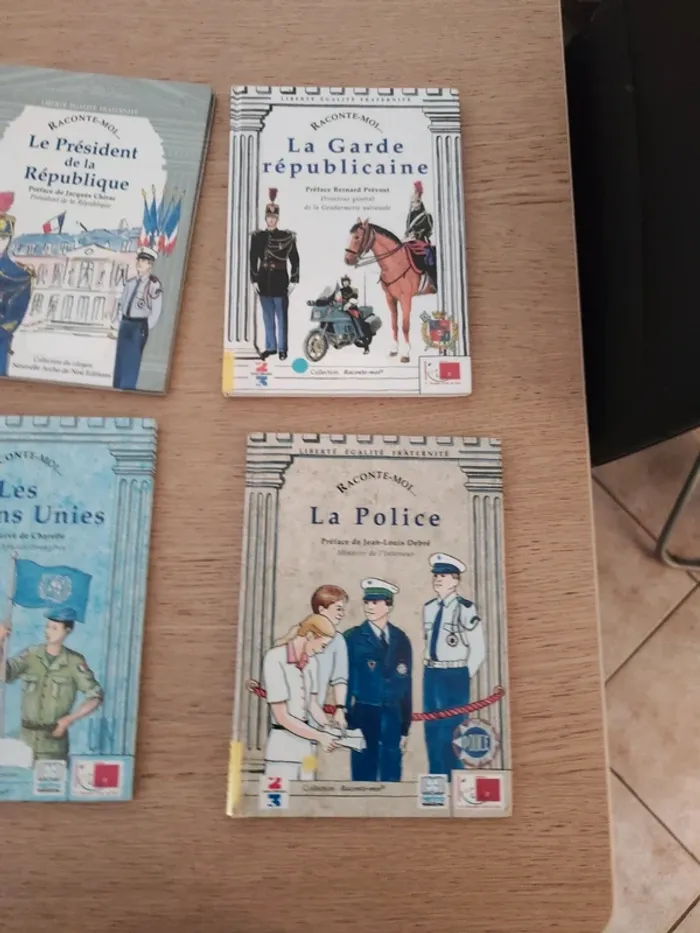 4 livres - photo numéro 3