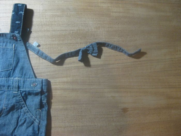 salopette avec nœud papillon - photo numéro 2