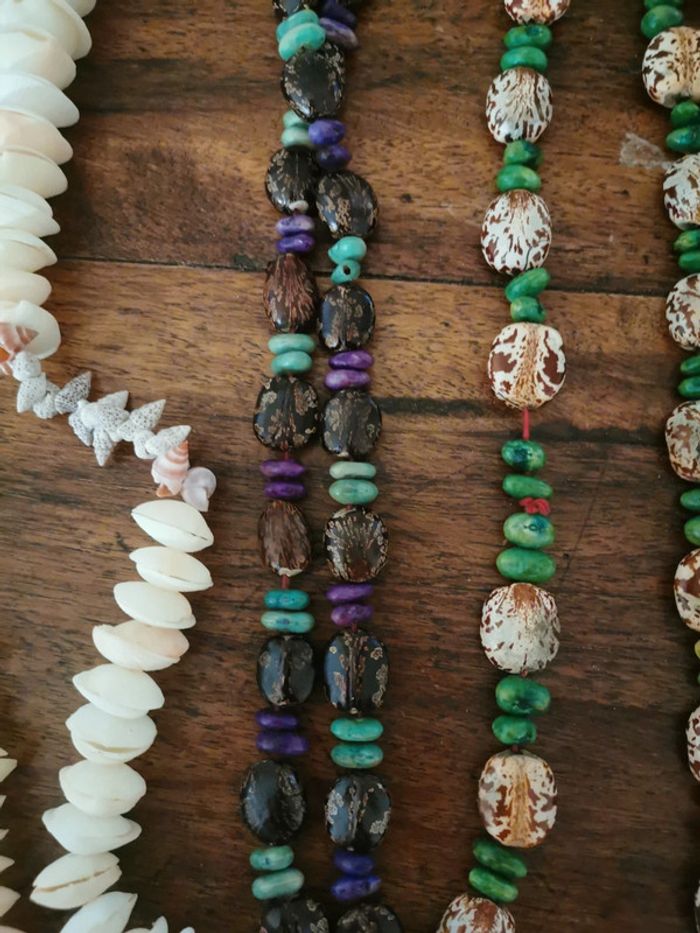 Lot de 6 colliers fantaisie coquillages et graines - photo numéro 3