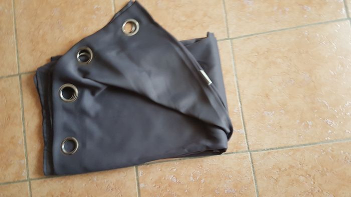 Rideau occultant uni 140 X 230 cm gris foncé - photo numéro 2