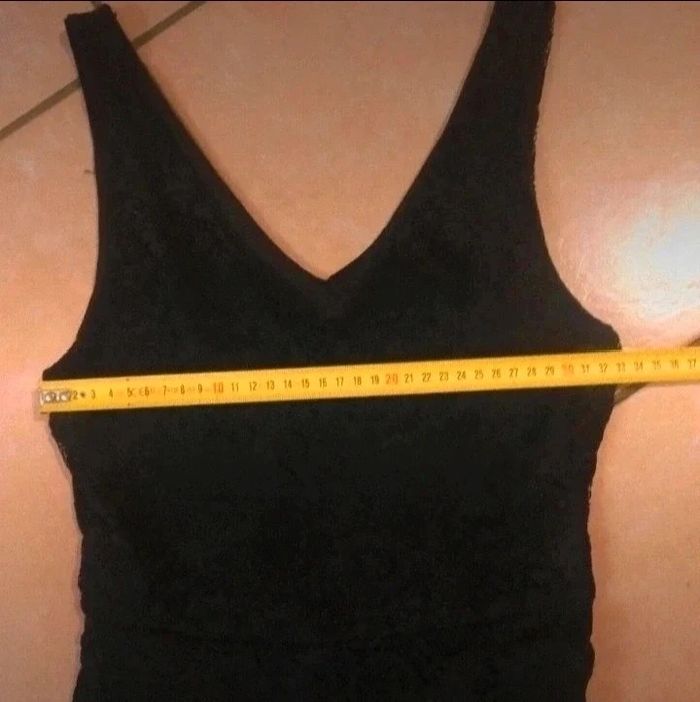 Magnifique robe noir à dentelles sexy et chic taille  s - photo numéro 8