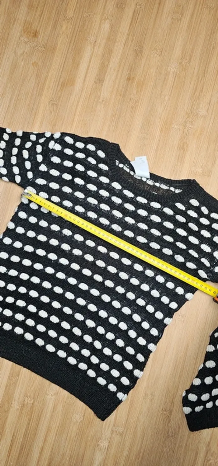 Titre : Pull Vintage C&A motif pois noir et blanc - Taille 142/152 - photo numéro 11
