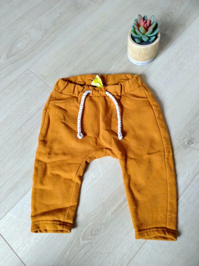 Sarouel tape à l'oeil