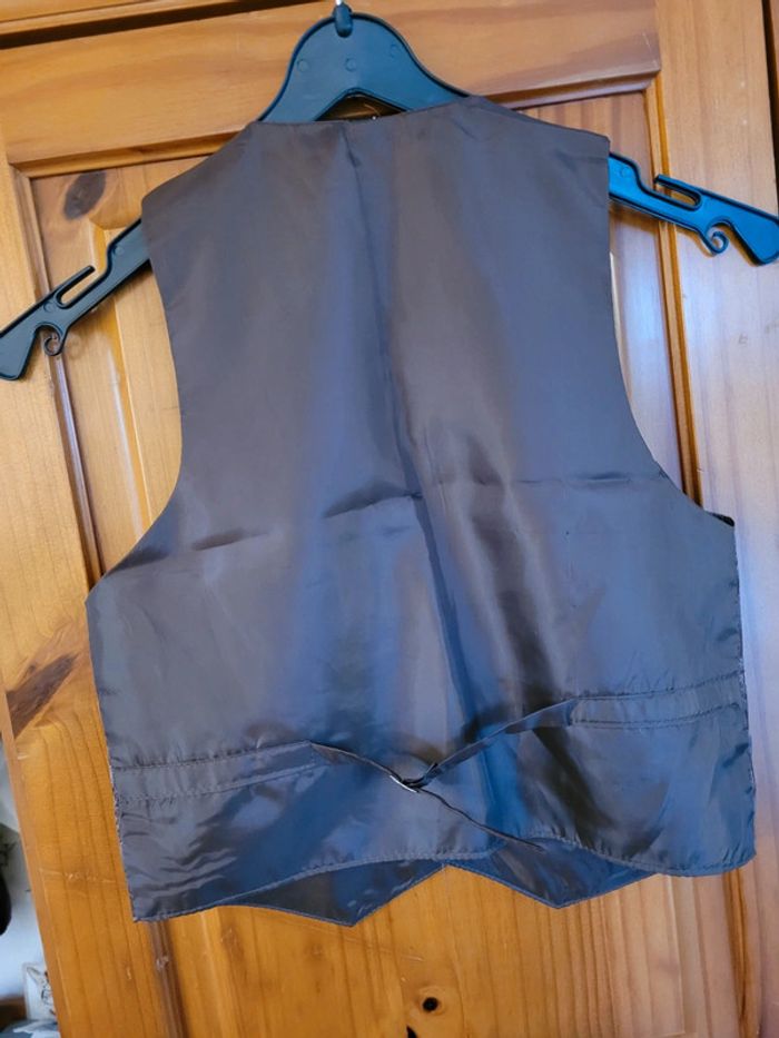 Gilet Costume + Cravate - photo numéro 3