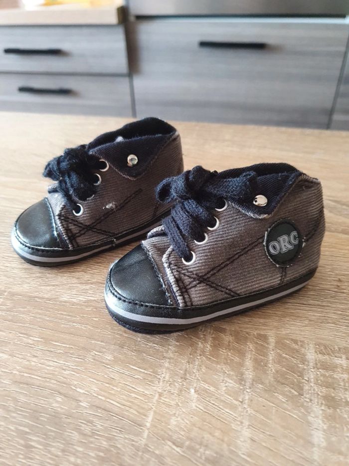 Chaussure souple bébé - taille 18