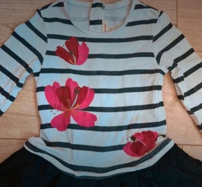 Robe catimini 5 ans - photo numéro 2