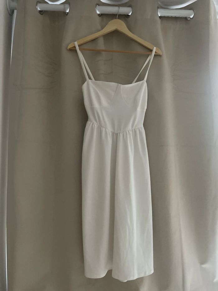 Robe courte bretelle - photo numéro 2