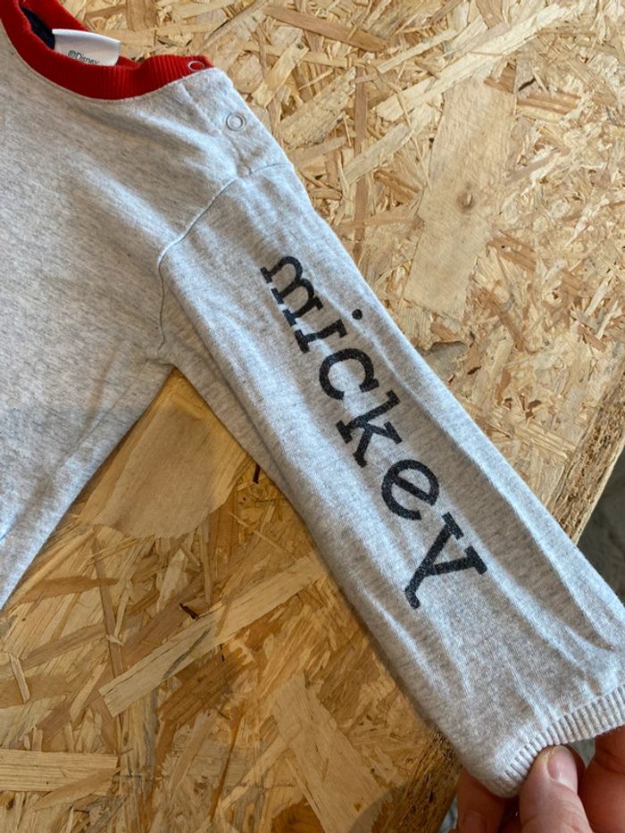 Tee-shirt Disney 12 mois - photo numéro 2